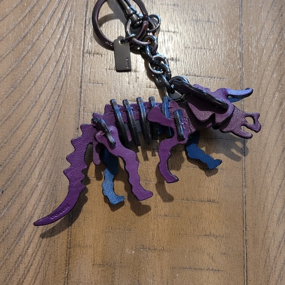 Coach dino bag charm - Picture 1 of 3